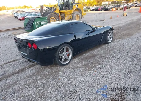 2005 Chevrolet Corvette из США, поврежденный, VIN 1G1YY24U655120912